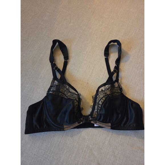 Playful Promises Wren Black Lace & Illusion Mesh Bra - Picture 3 of 11